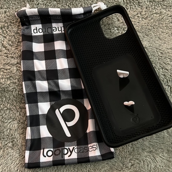 Loopy Case (Plaid for iPhone 11 ProMax) - Picture 2 of 3